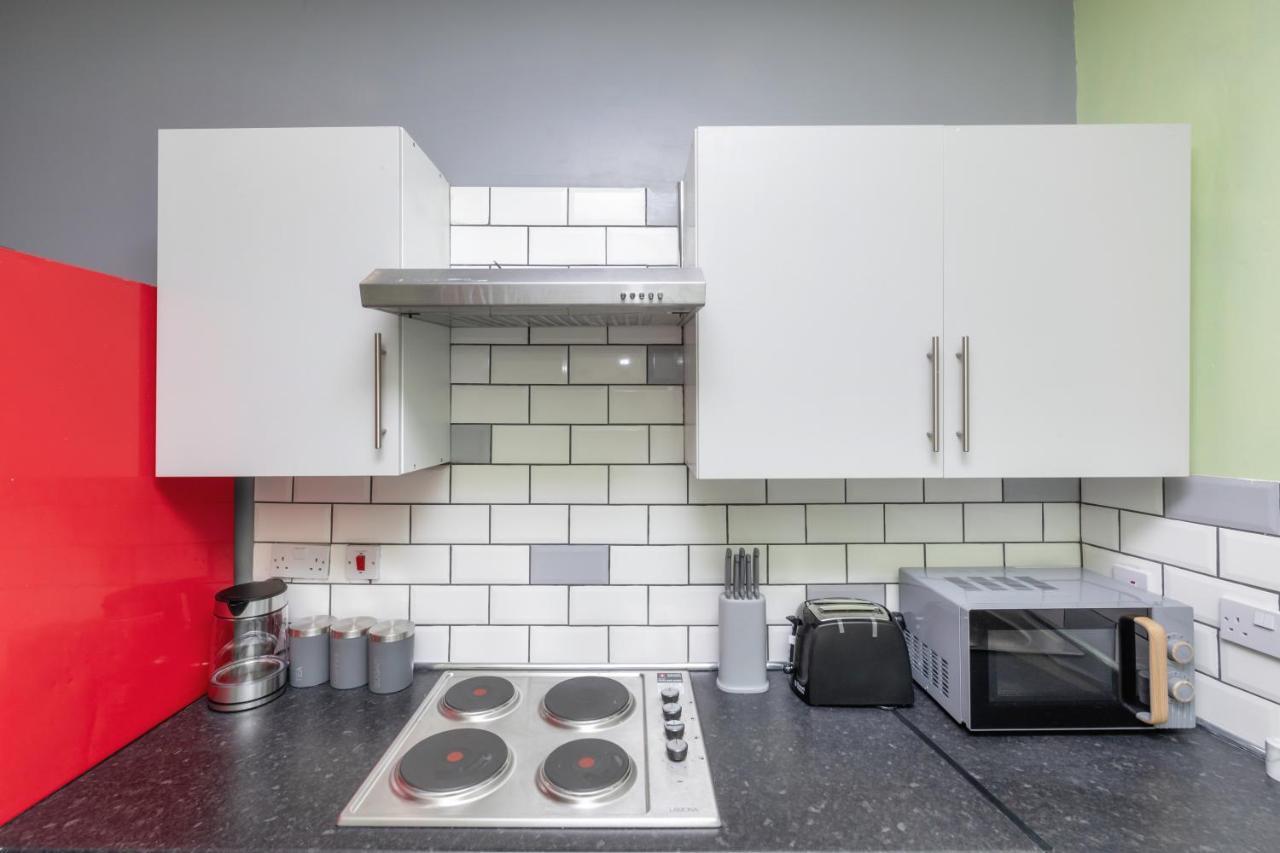 Stockton Town Centre Studio Apartments Free Parking And Wi-Fi 외부 사진