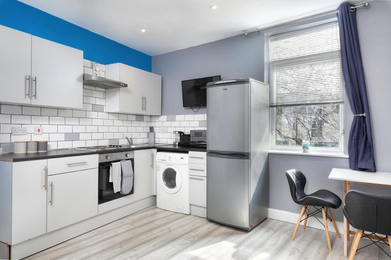 Stockton Town Centre Studio Apartments Free Parking And Wi-Fi 외부 사진