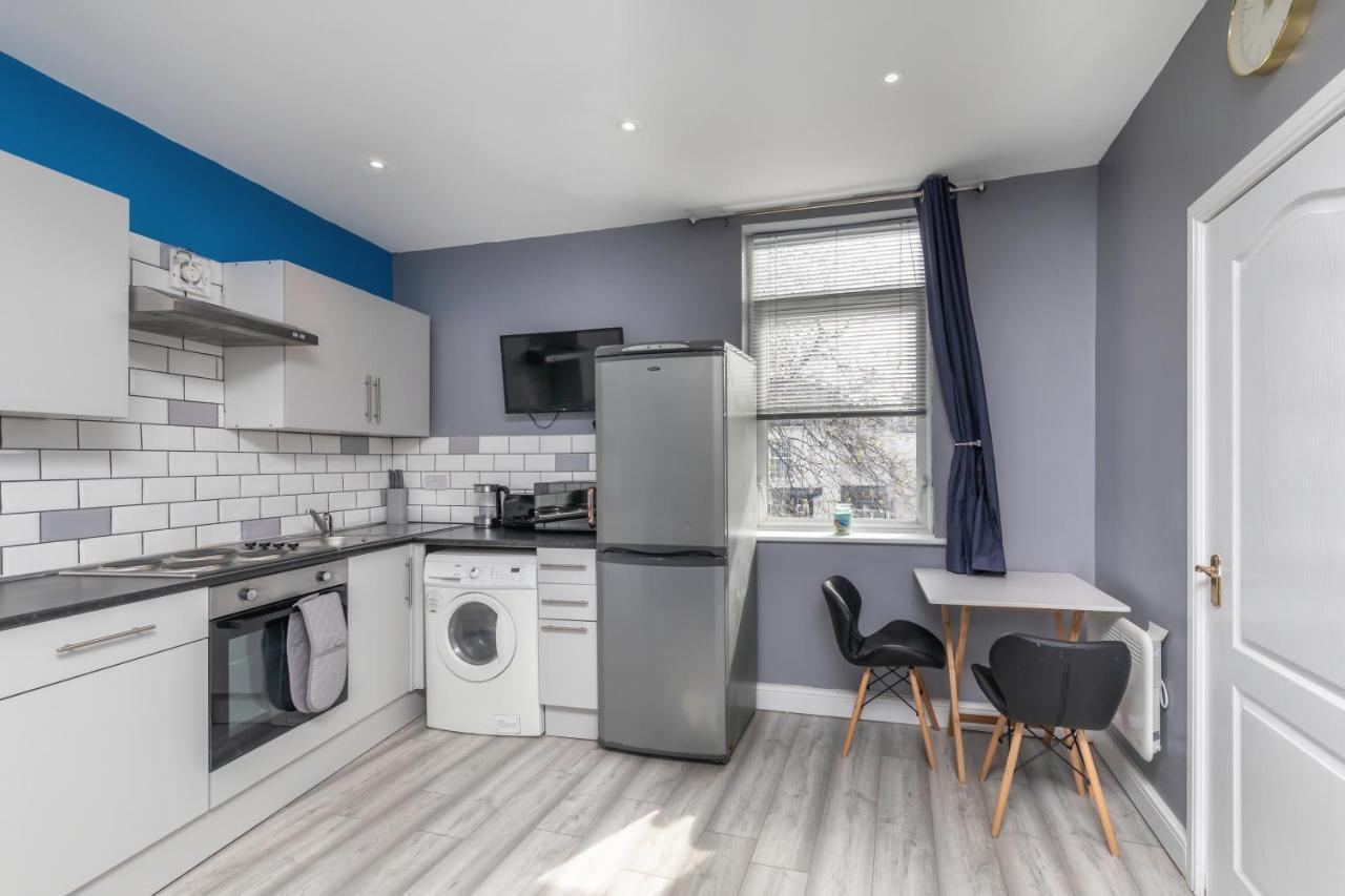 Stockton Town Centre Studio Apartments Free Parking And Wi-Fi 외부 사진