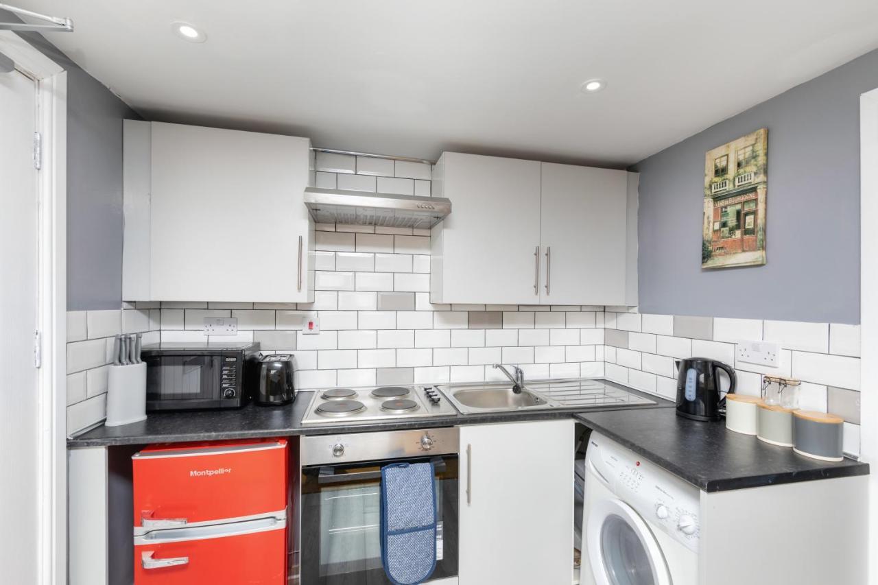Stockton Town Centre Studio Apartments Free Parking And Wi-Fi 외부 사진