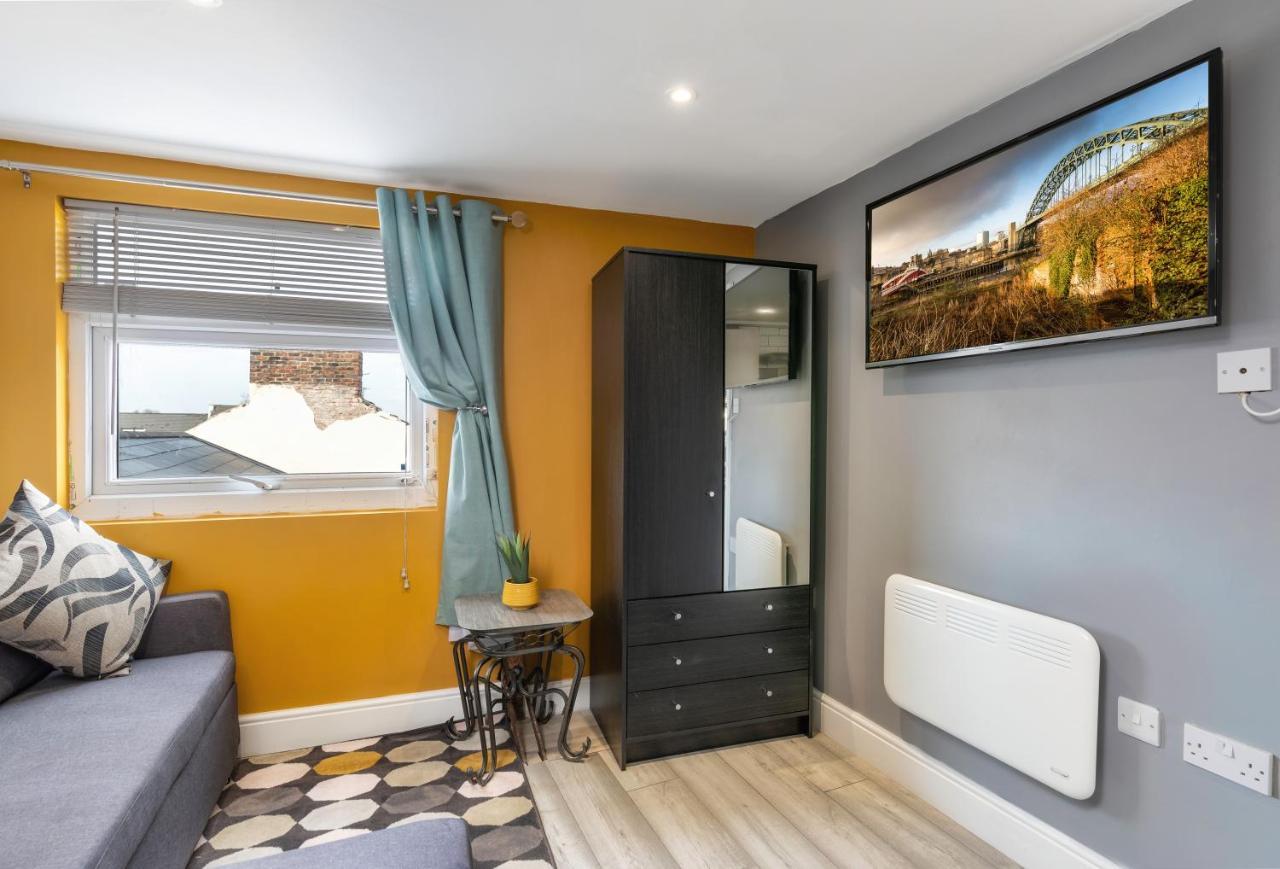 Stockton Town Centre Studio Apartments Free Parking And Wi-Fi 외부 사진