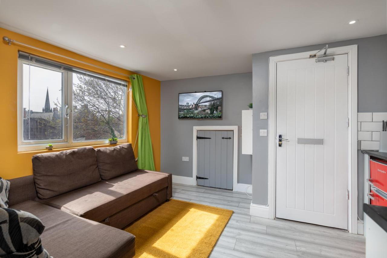Stockton Town Centre Studio Apartments Free Parking And Wi-Fi 외부 사진
